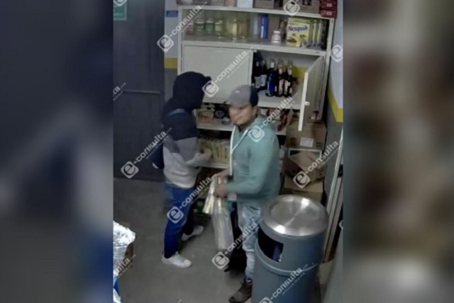 Sujetos armados roban en calle principal de Bosques de San Sebastián