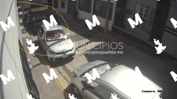 VIDEO Colombianos roban 100 mil pesos a cuentahabiente en colonia La Paz