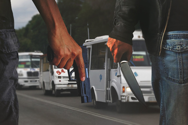 Asaltos, cachazos y sustos, esta mañana en el transporte en Puebla