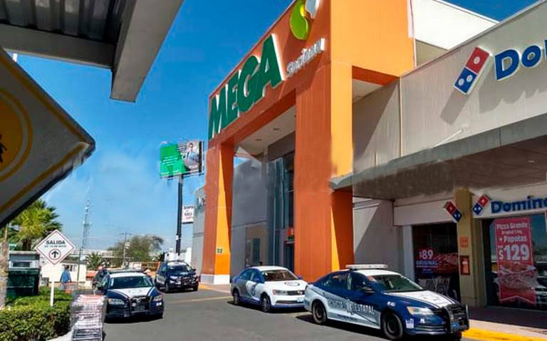 Hampones vacían sucursal de AT&T en Mega de Serdán