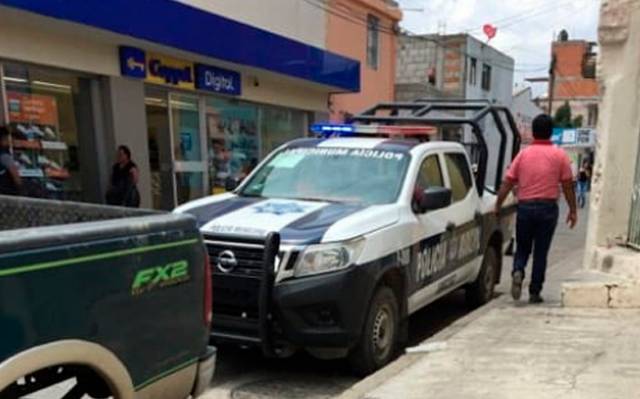 Comando armado asalta Coppel en centro de Amozoc