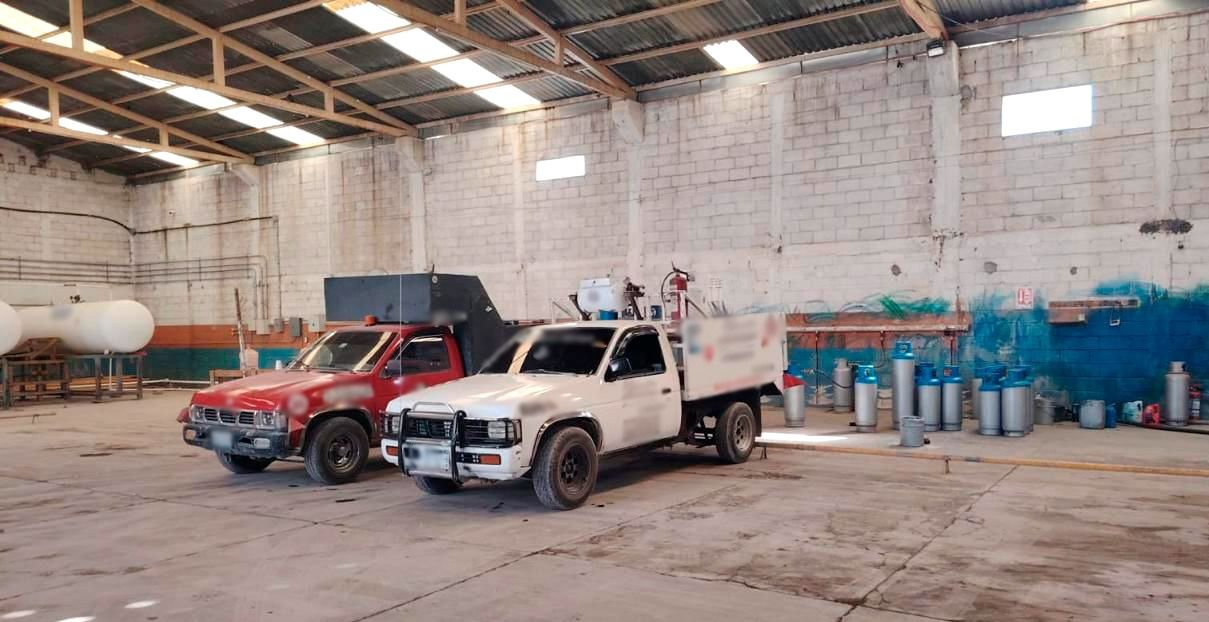 Asegura FGR más de 122 mil litros de hidrocarburo y detiene a 17 en Puebla