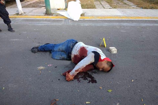 Torturan, asesinan y tiran a ex policía en Fraccionamiento de Tehuacán