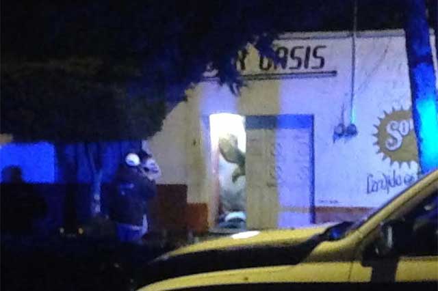 Lo asesinan de 6 balazos afuera de un bar en Esperanza