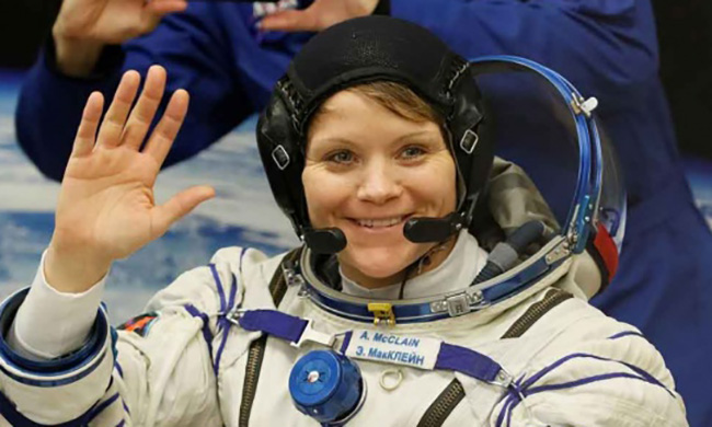 Astronauta hackeó desde el espacio a su ex