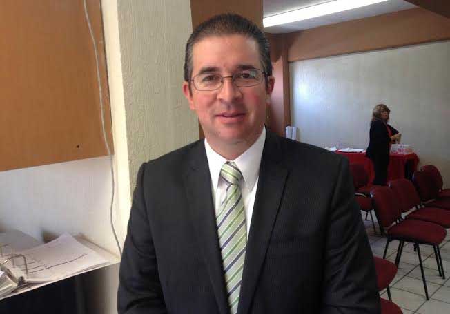 Niega diputado panista usar prestanombre en notaría de Zacatlán
