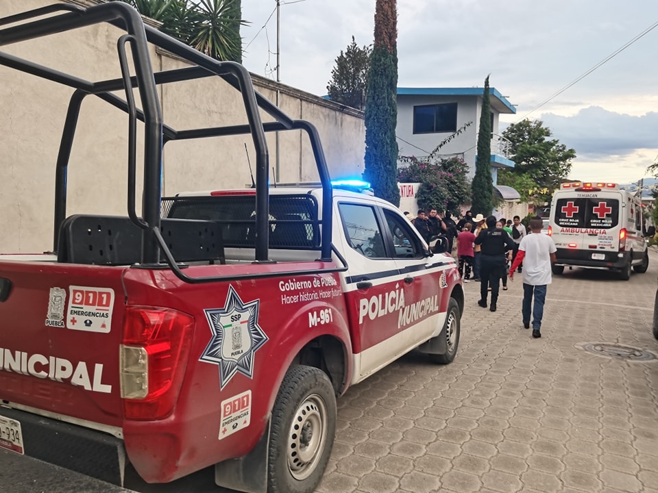 Familiares de mujer baleada a las afueras de taller de hojalatería piden justicia