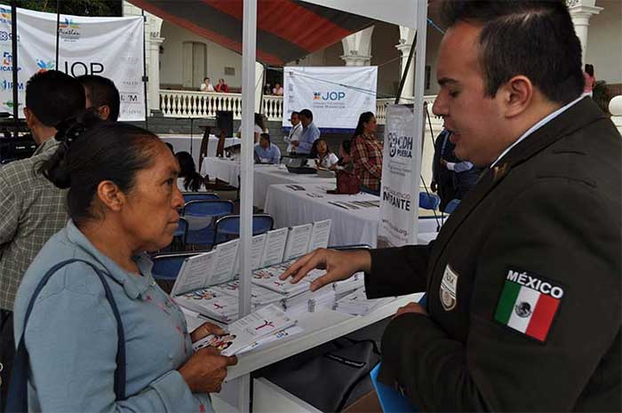 Funcionan 180 oficinas de atención al migrante en Puebla