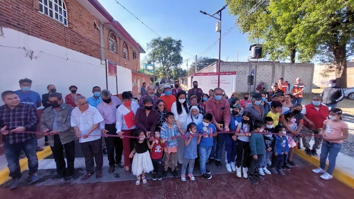 Ayala beneficia a 440 alumnos de Atlixco con barda perimetral