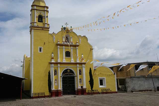Sismo daña 3 Iglesias y 3 casas cerca al Popocatépetl