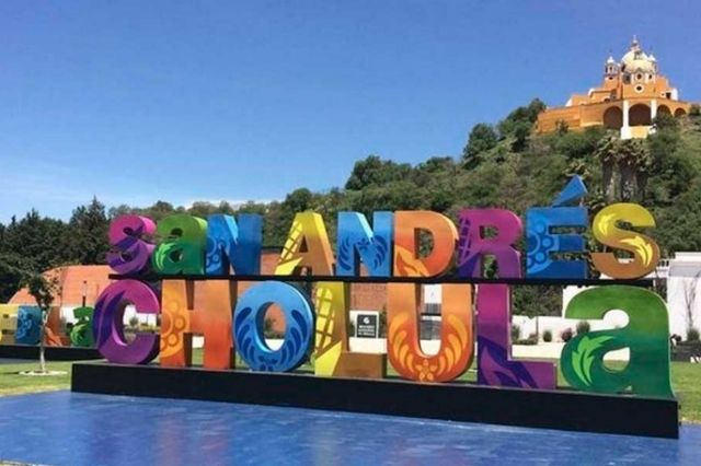 Hasta mil 500 pesos gastan turistas en San Andrés Cholula
