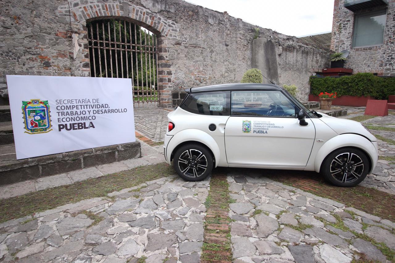 Secotrade adquiere primer auto eléctrico ensamblado en Puebla