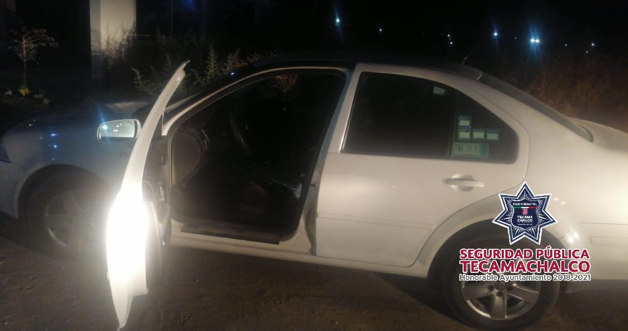 Le roban auto y mujer sufre crisis nerviosa en Tecamachalco 