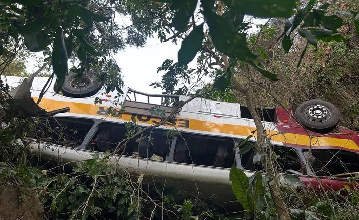 Accidente de autobús deja 23 muertos