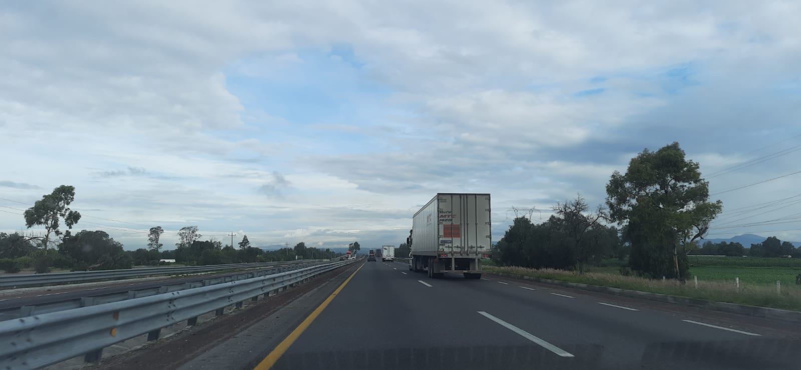 Lanzan licitación para bachear la autopista Puebla - Acatzingo 