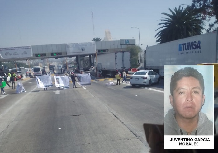 Bloquean la autopista México - Puebla por chofer desaparecido