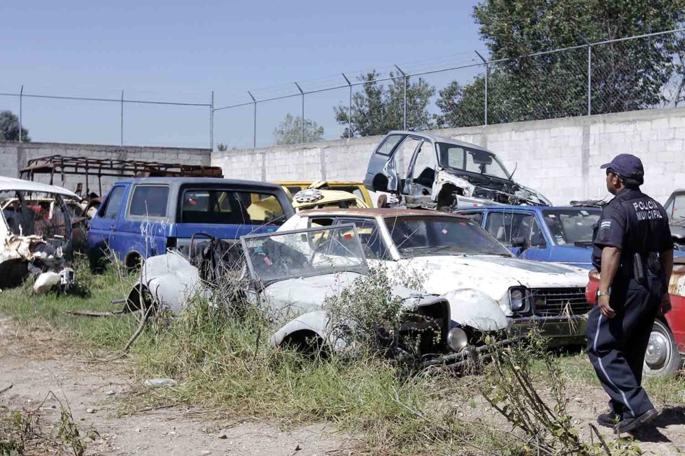 Dinero de la venta de autos chatarra se destinará a seguridad: Adán Domínguez