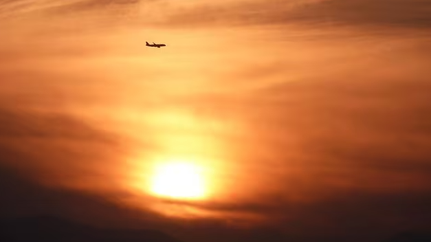 El efecto climático y la mitigación de las estelas de vapor en la aviación