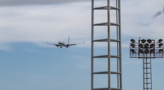 Mexicana de Aviación no vuela bajo