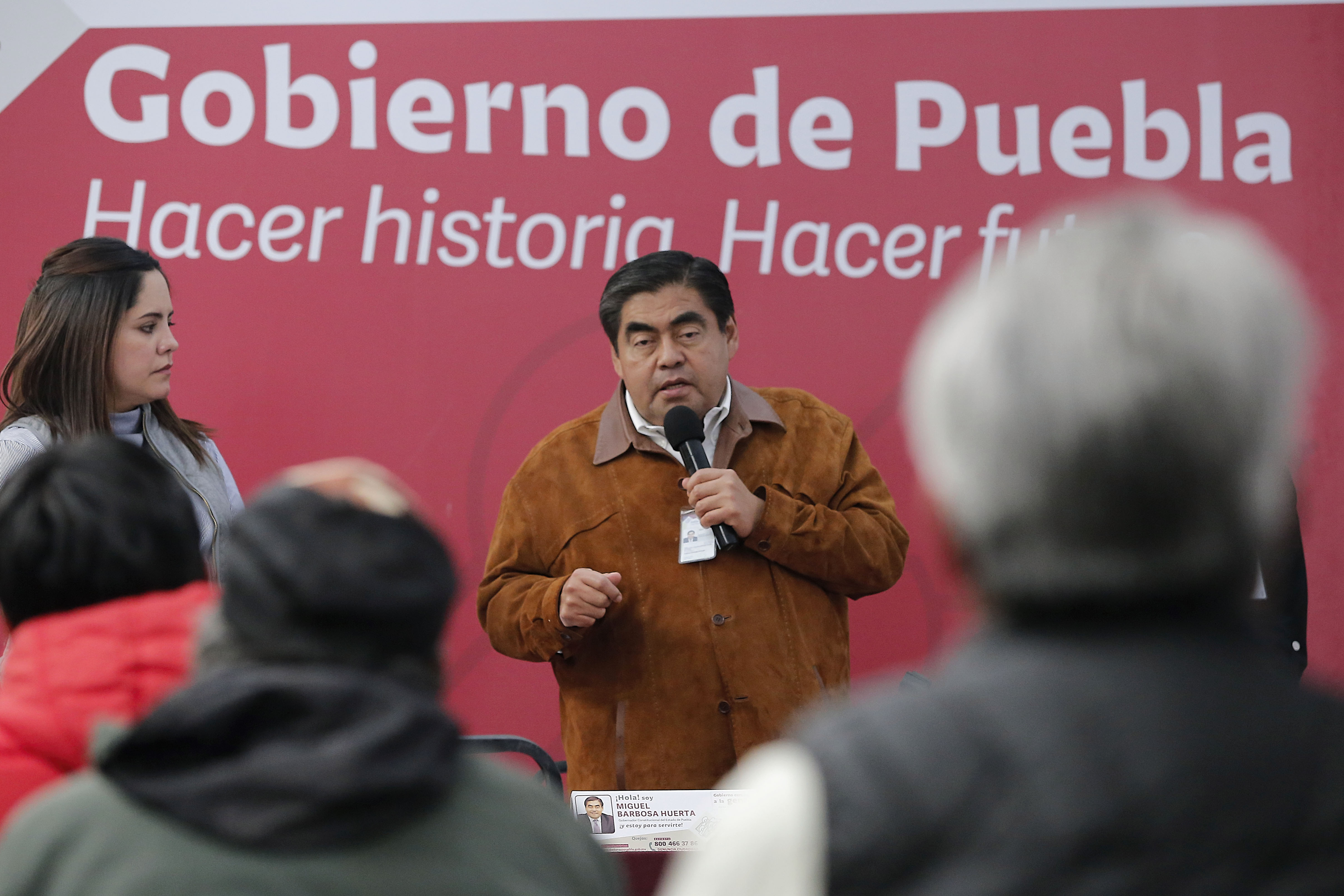 No voy a dejar de atender a la gente: Barbosa