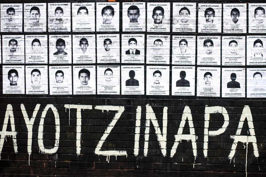 Comparece Alejandro Encinas en juicio contra militares por caso Ayotzinapa