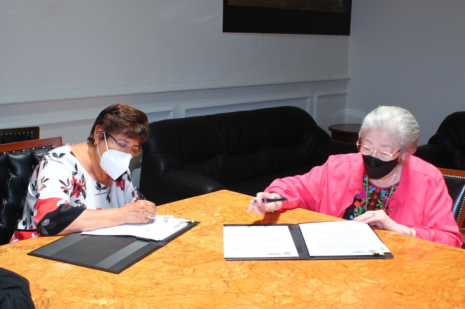 Ayuntamiento de Puebla promueve el rescate y conservación de documentos históricos