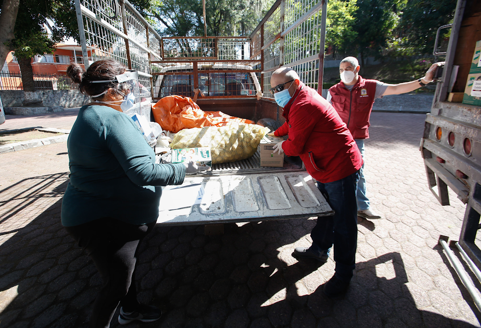 Toneladas de papa y mil 200 litros de leche para asociaciones civiles