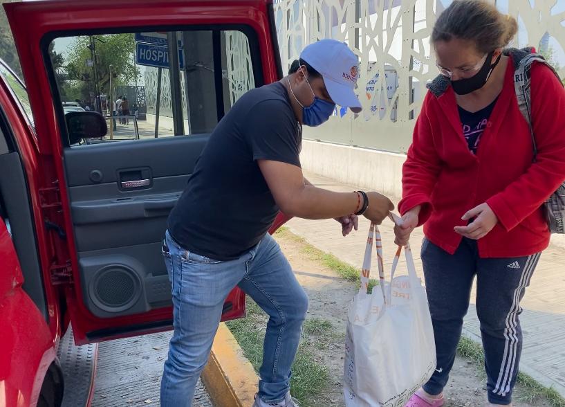 San Andrés Cholula apoya con despensas a madre de Emiliano