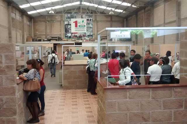 Sindicalizados de la Comuna de Tehuacán piden servicios médicos de especialidad
