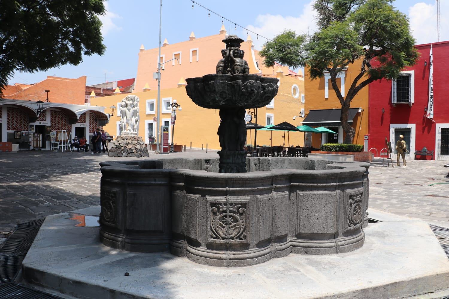 Ayuntamiento de Puebla da mantenimiento a 10 fuentes de cantera del centro histórico