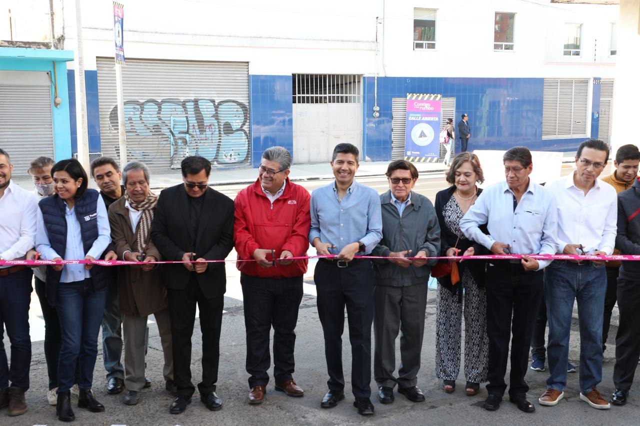 Ayuntamiento de Puebla entrega la avenida 14 Oriente