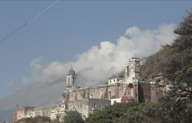 Alarma a vecinos de Atlixco intenso olor a azufre