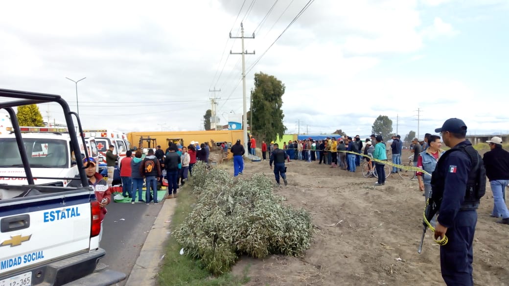 Vuelca camión en Huejotzingo; 15 personas heridas