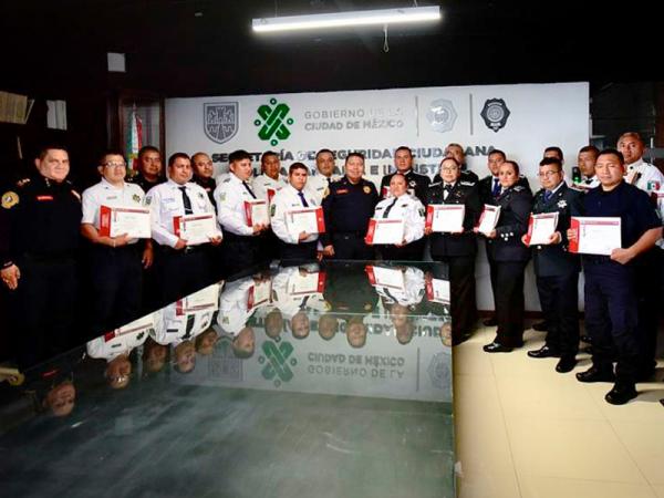 Capacitan a policías auxiliares de Puebla en seguridad bancaria y traslado de valores