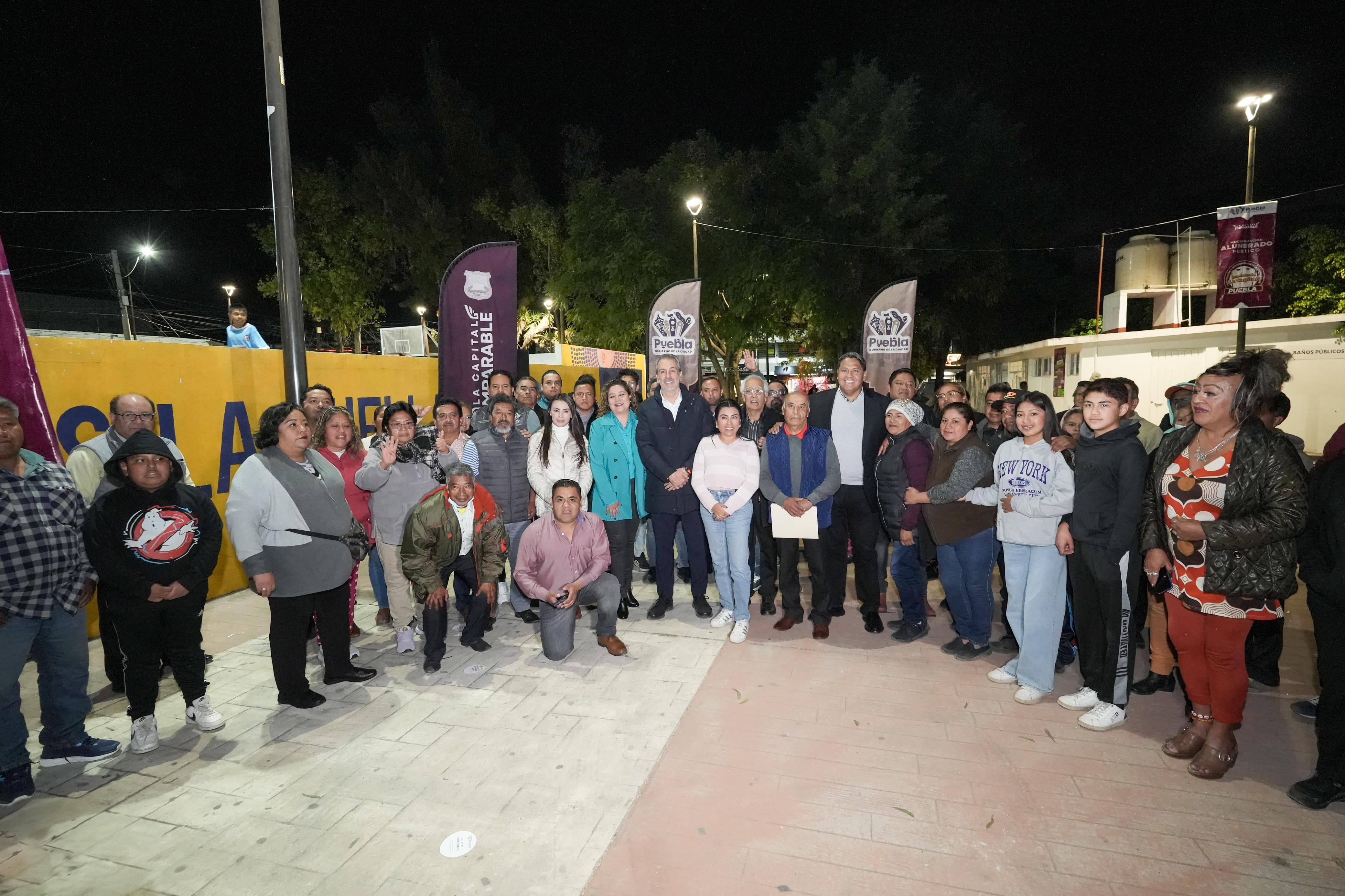 Entrega Pepe Chedraui modernización de luminarias en puntos de San Baltazar y La Libertad