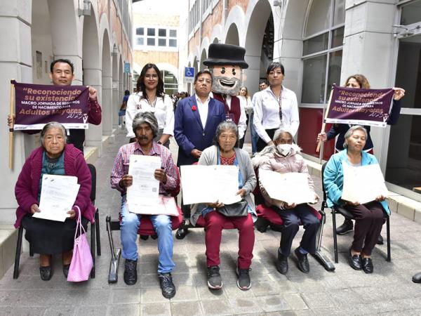 Segob ofrece en 32 regiones de Puebla expedición de actas de nacimiento para adultos