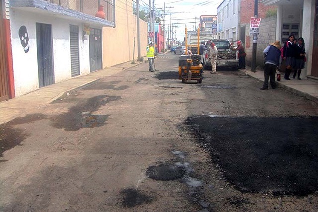 Las lluvias aumentan 70 % los baches en calles de San Pedro Cholula