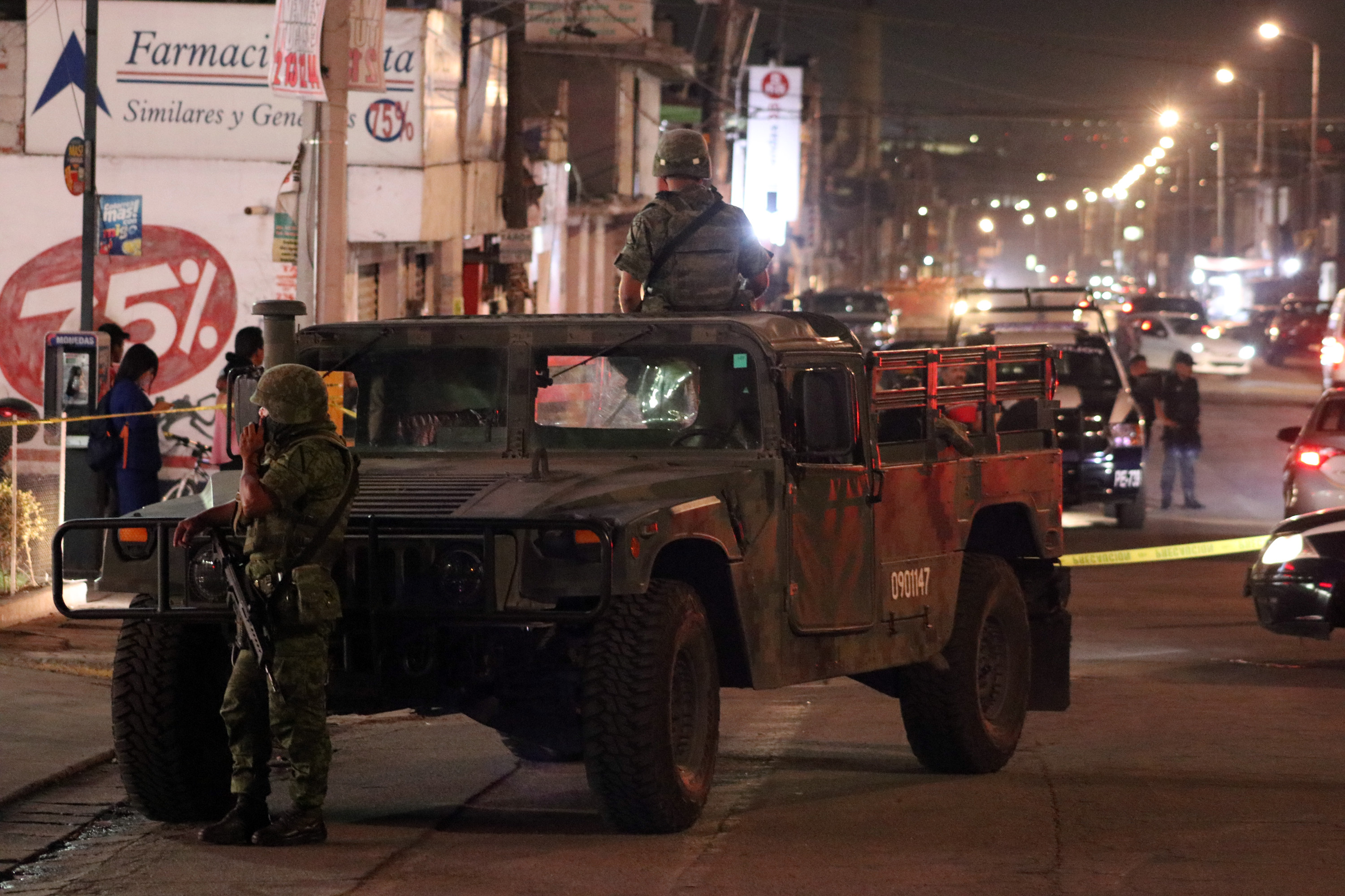 Policía, presunto marino y civil fallecen por tiroteos en Puebla