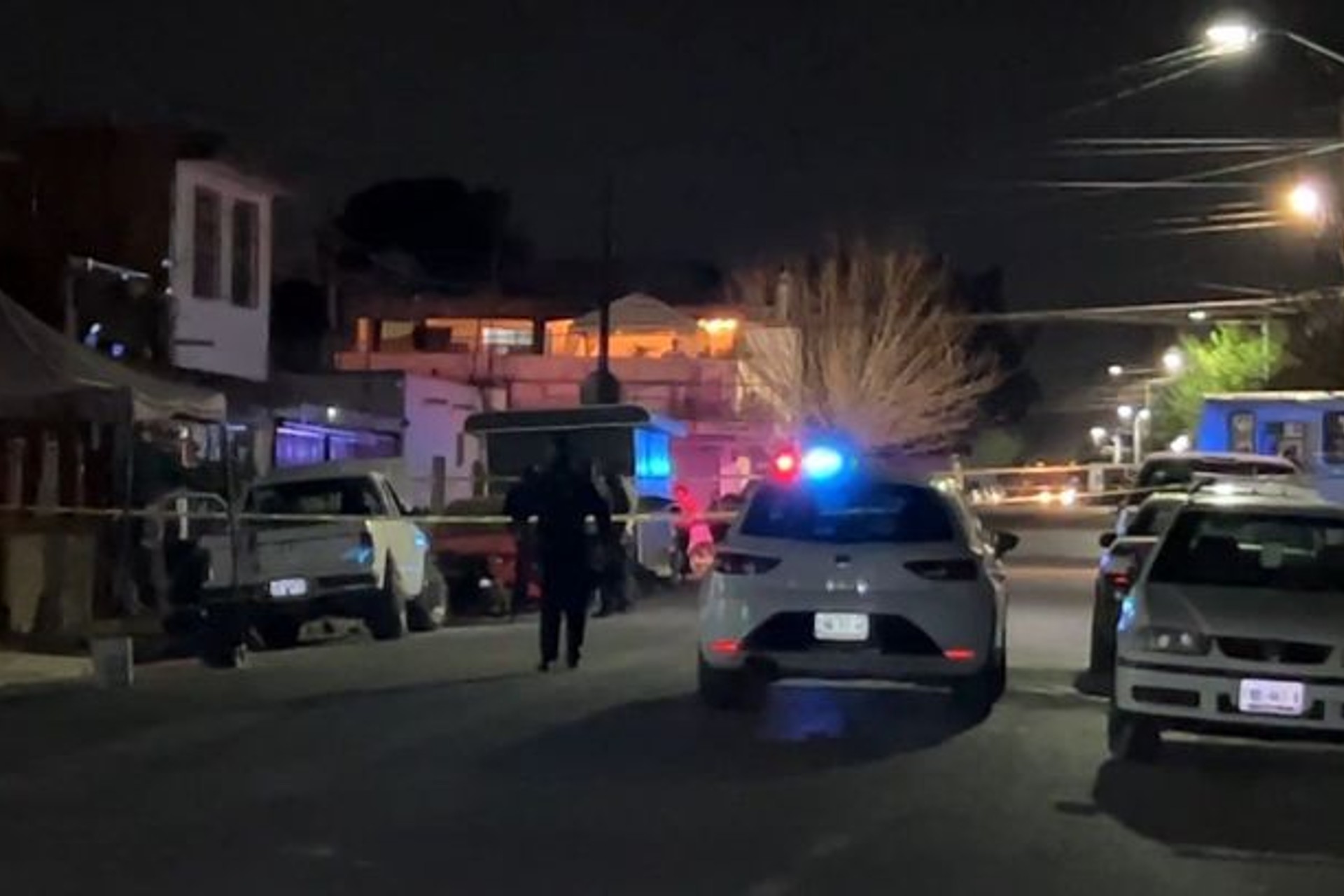 Balacera deja un muerto y dos heridos frente a iglesia en Saltillo