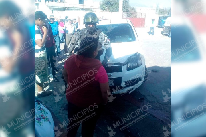Se enfrentan a balazos gendarmes y sujetos armados en Yehualtepec