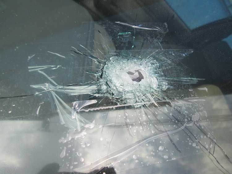 Balacera en Huauchinango deja un lesionado y seis vehículos dañados