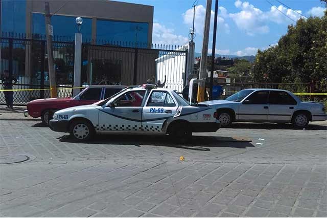 Comando mata a 3 policías auxiliares durante asalto en Huauchinango