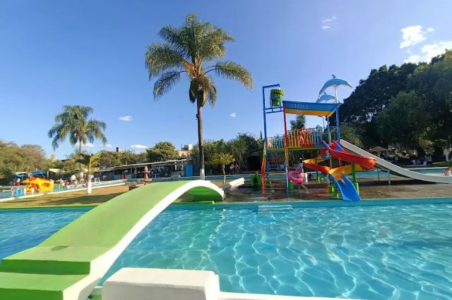Axocopan, el balneario con río cristalino y albercas al sur de Puebla