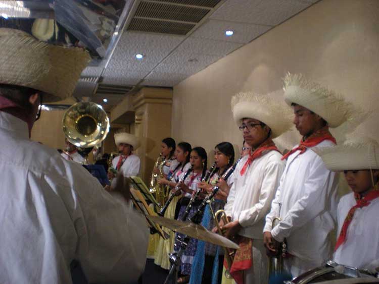 Participa banda de música de Xayacatlán en evento nacional indígena