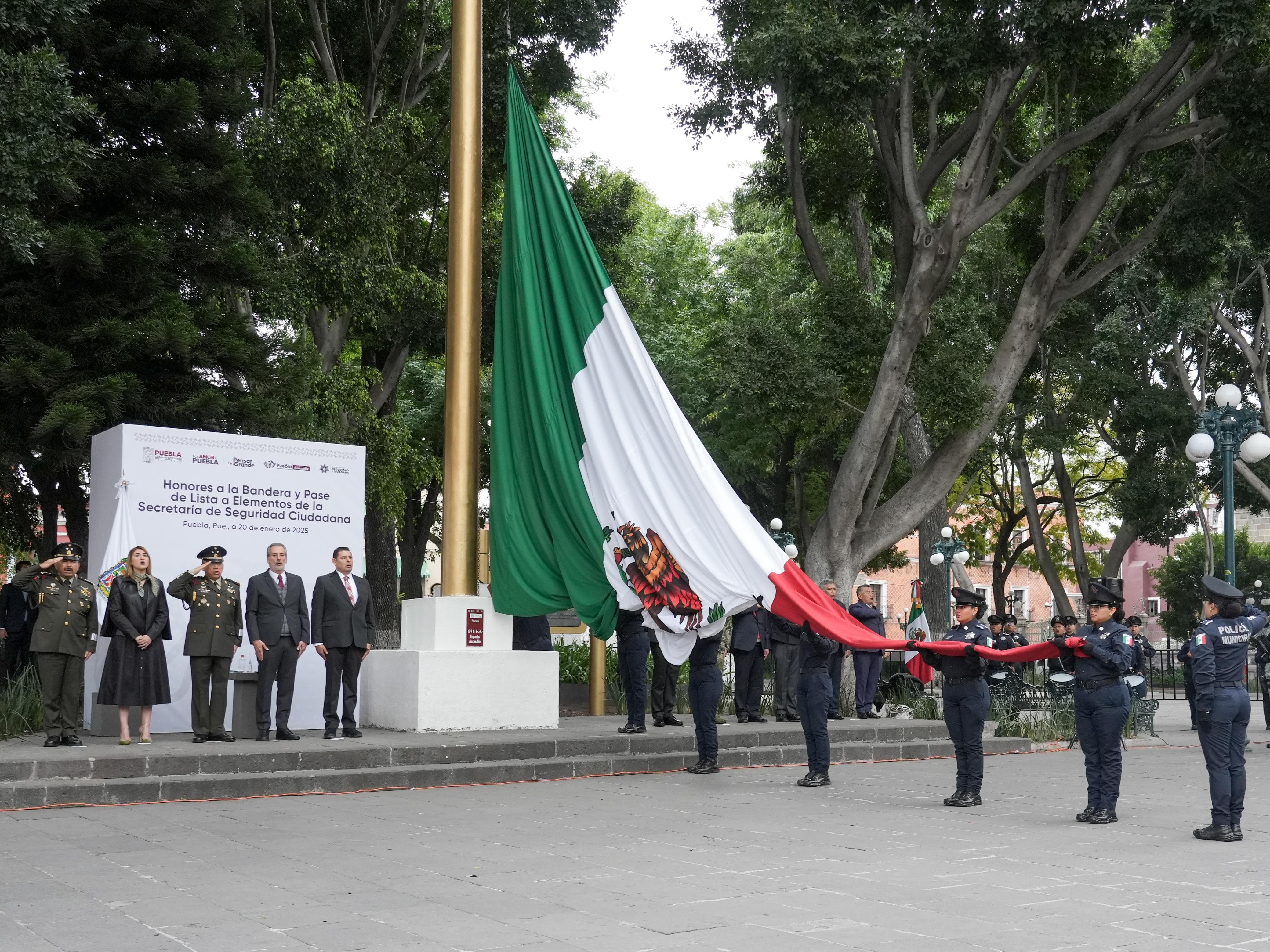 Encabezan Armenta y Chedraui pase de lista a fuerzas municipales