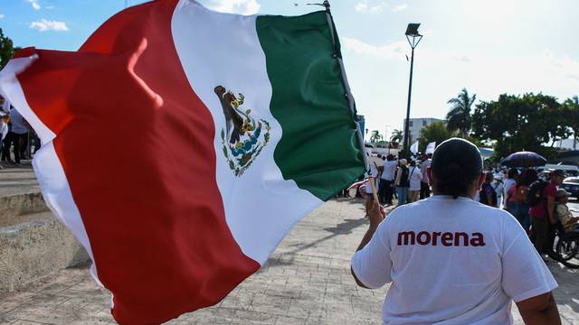 Morena ganará por goleada