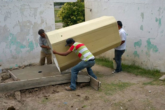 Reparten baños ecológicos en 13 comunidades de Tepeaca