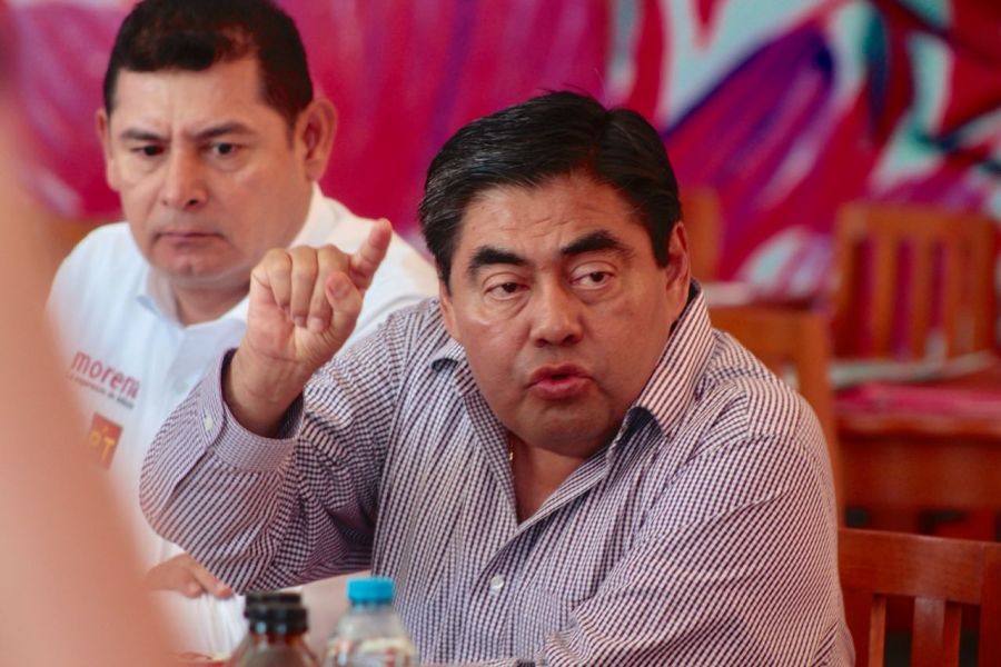 ¿Dinero, señor gobernador?