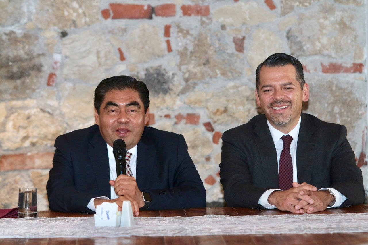 Relación republicana con el Poder Judicial, ofrece Barbosa