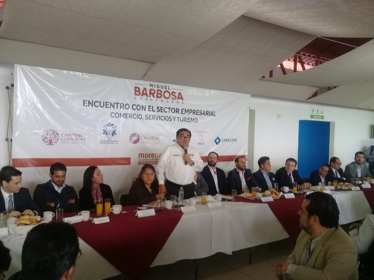 No asistiré a debates a modo del CCE: Barbosa